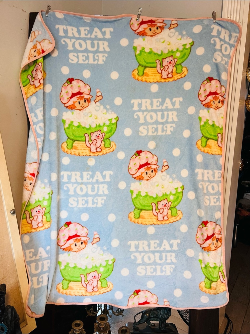 Treat YoSelf! Strawberry Shortcake Blue Fleece Throw Blanket